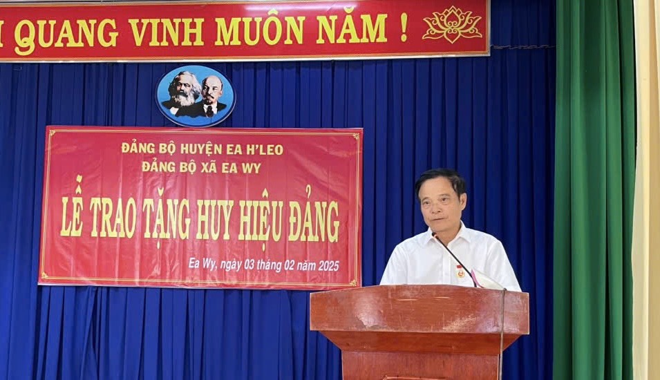 ĐẢNG VIÊN PHÁT BIỂU